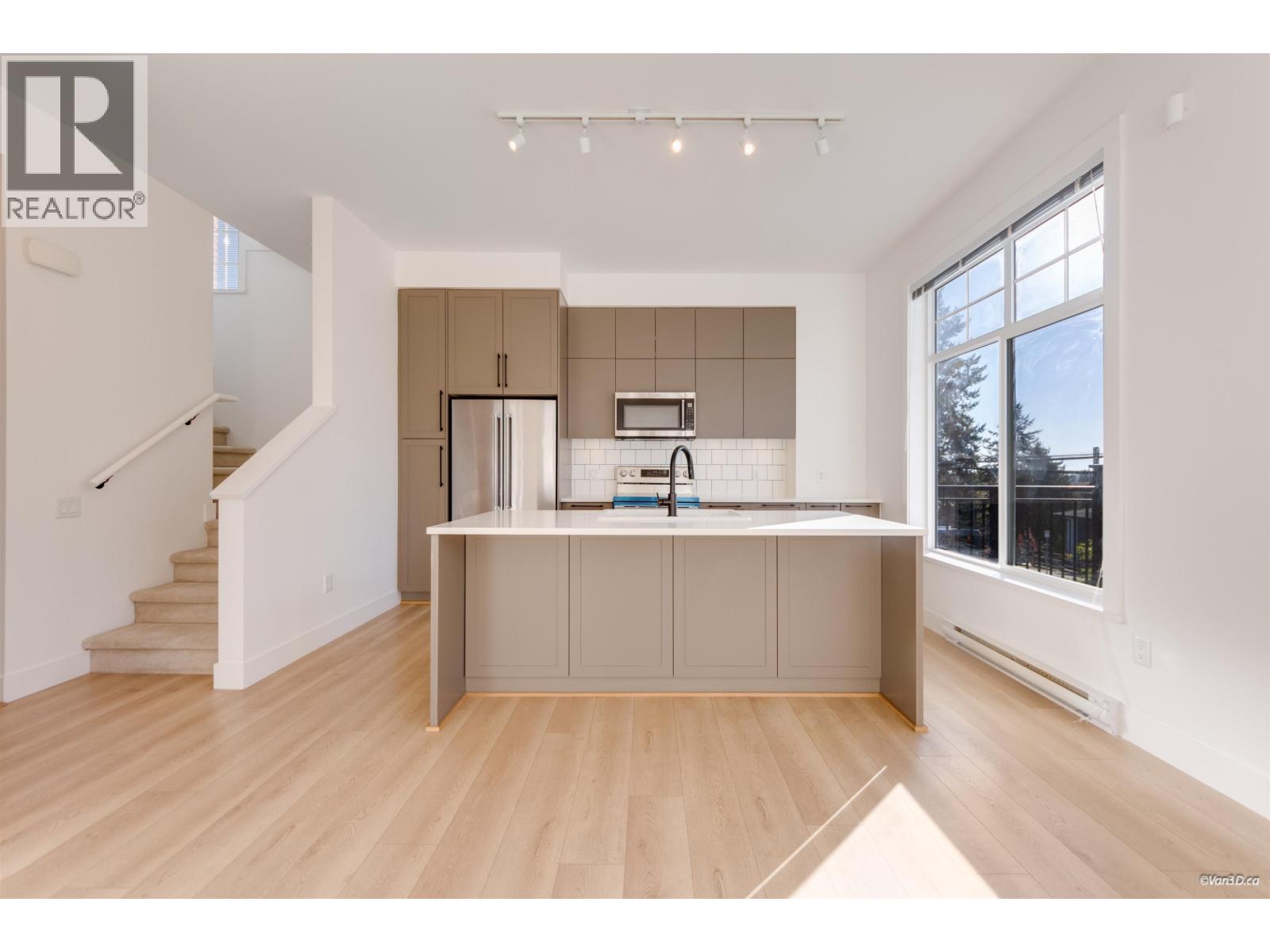 31 1221 Rocklin Street, Coquitlam — photo 3