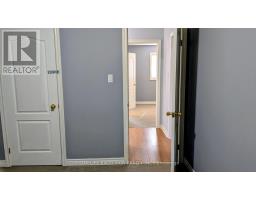 Upper Unit - 25 Amberview Drive, Georgina, ON L4P3X8 Photo 13