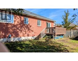 Upper Unit - 25 Amberview Drive, Georgina, ON L4P3X8 Photo 16