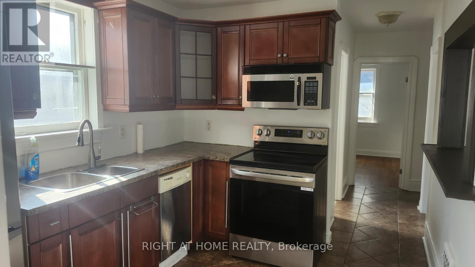 1842 KEELE STREET, Toronto (Keelesdale-Eglinton West) — photo 8