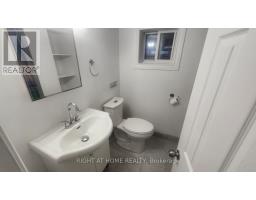 1842 Keele Street, Toronto, ON M6M3X4 Photo 21