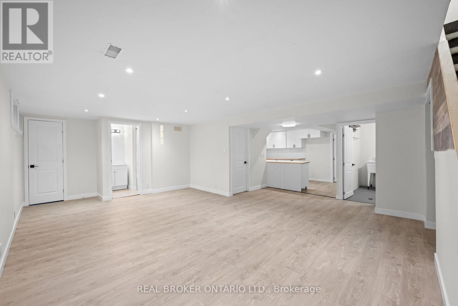Commercial Condos for Rent in Ottawa – B – 28 LEEMING DRIVE, Ottawa – By Peter Sagos - Image 8