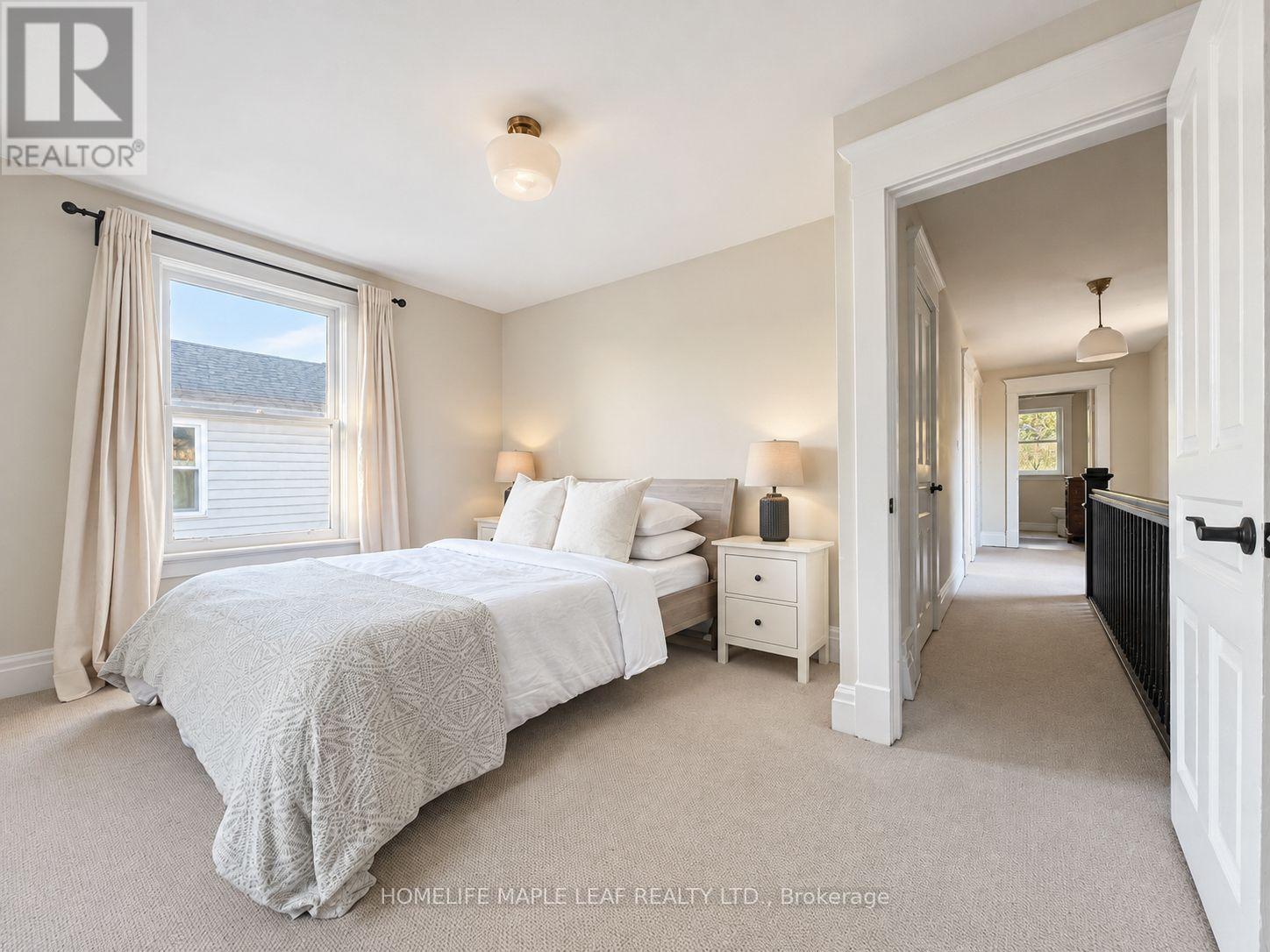 136 FOREST ROAD - 23