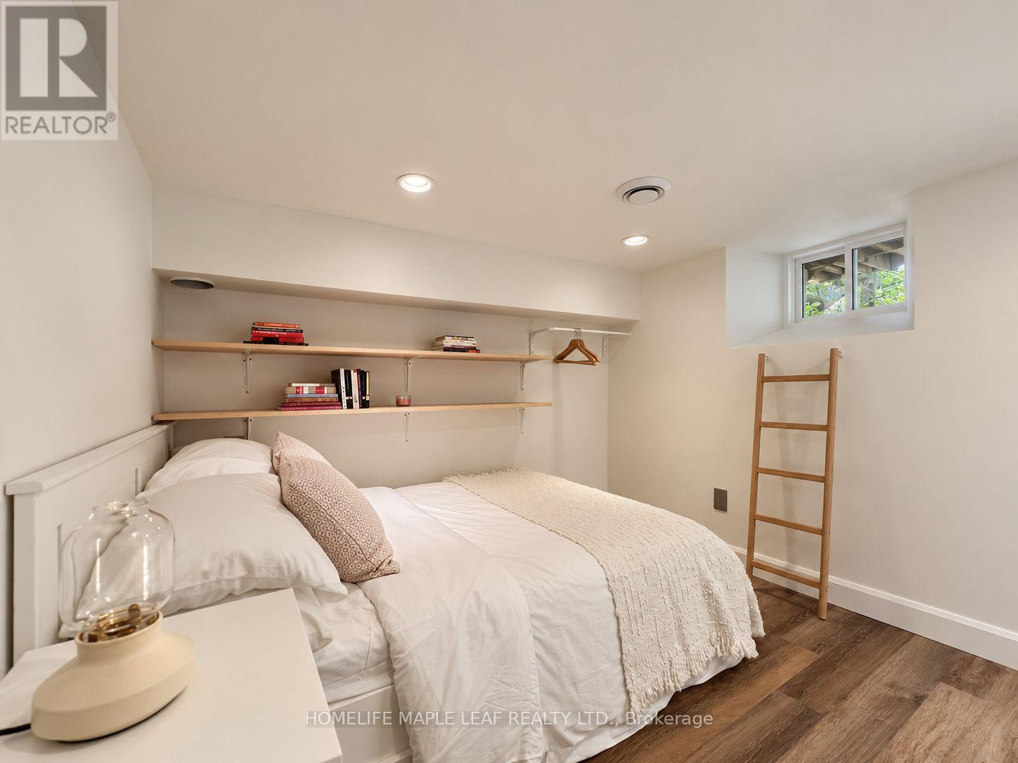 136 FOREST ROAD - 33