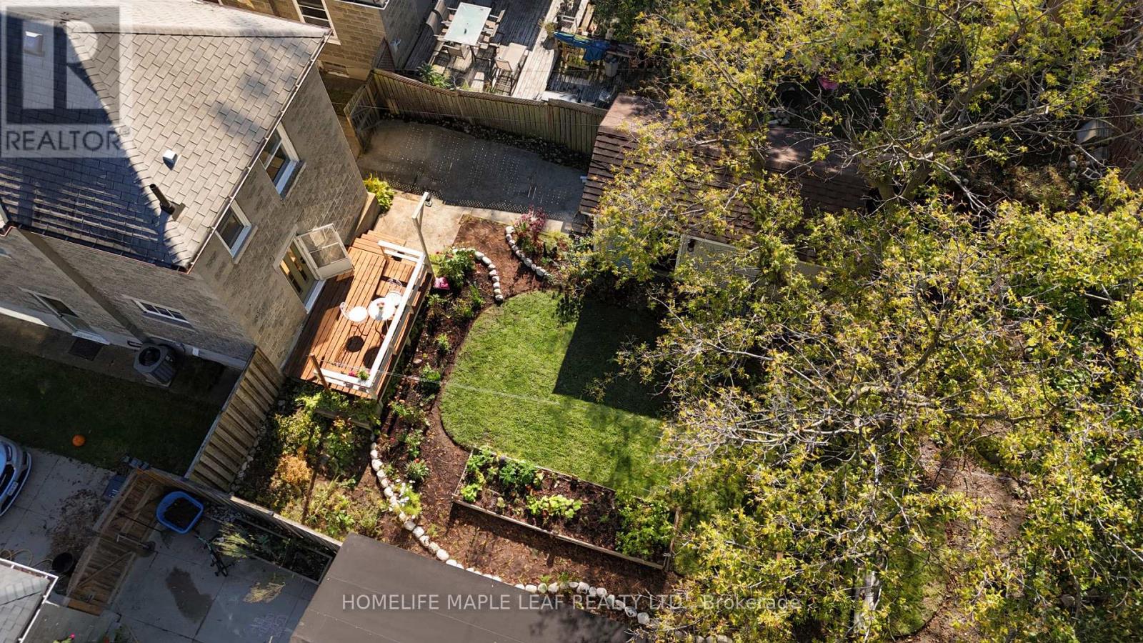 136 FOREST ROAD - 35