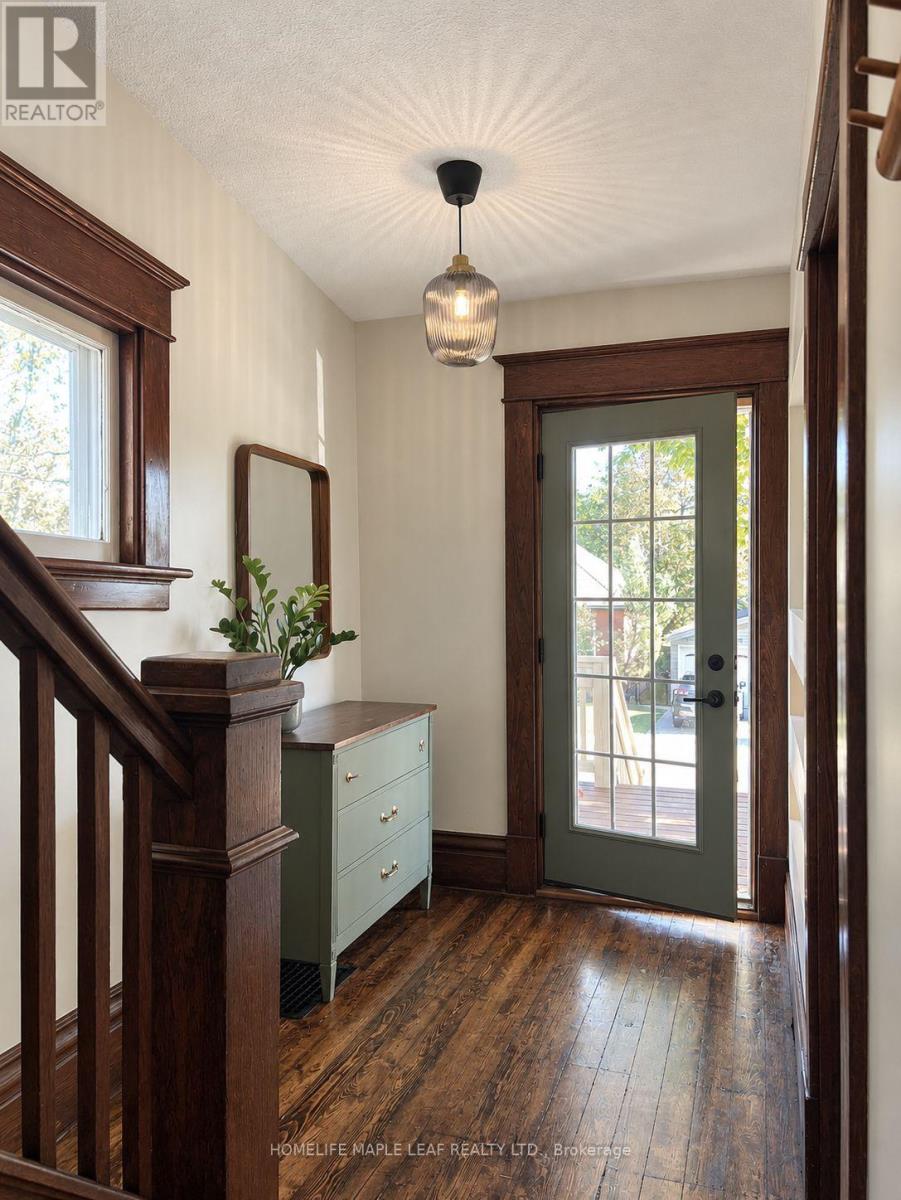 136 FOREST ROAD - 6