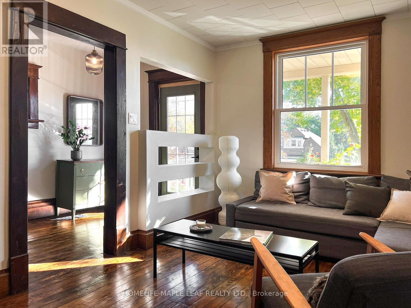 136 FOREST ROAD - 8