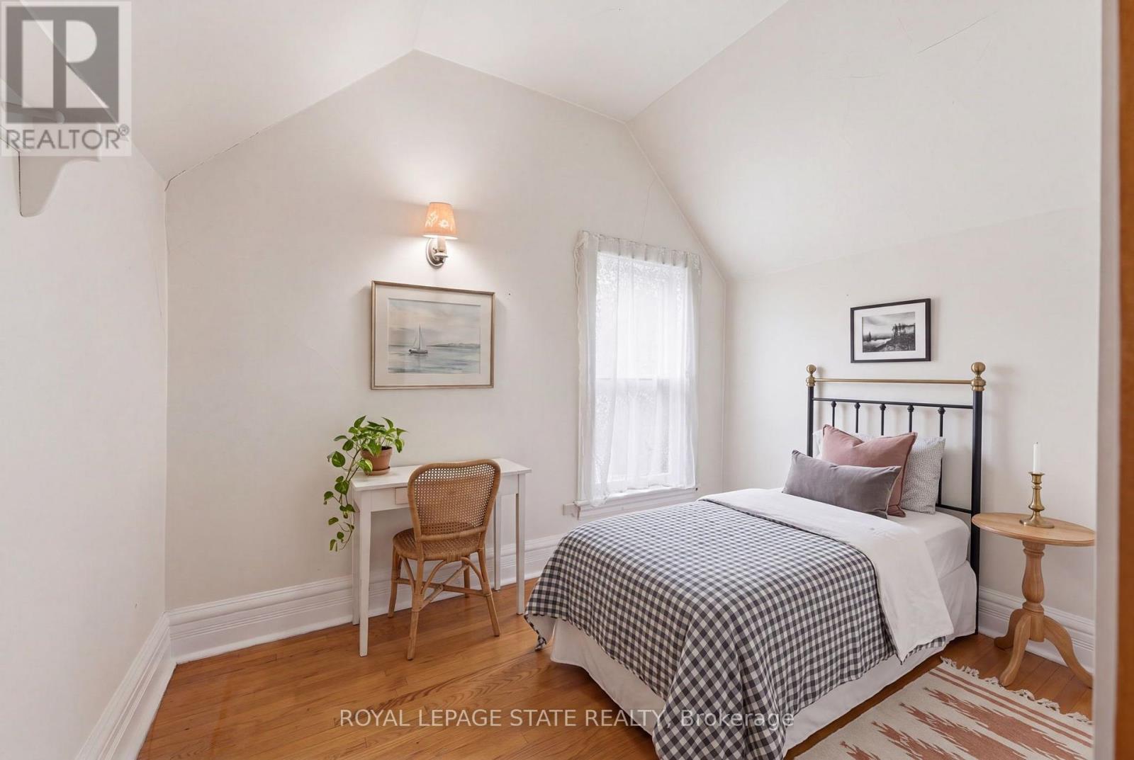 16 Alexander Street, Hamilton, ON photo 20