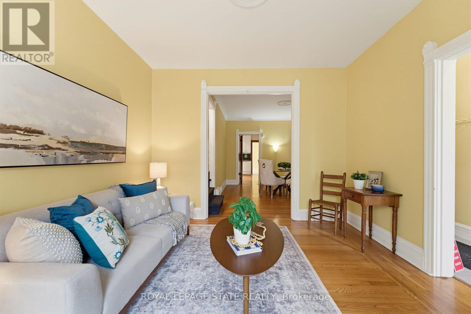 16 Alexander Street, Hamilton, ON photo 4
