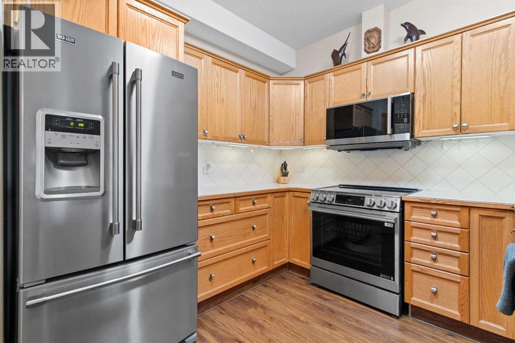 Listing photo – 305, 5300 48 Street, Red Deer