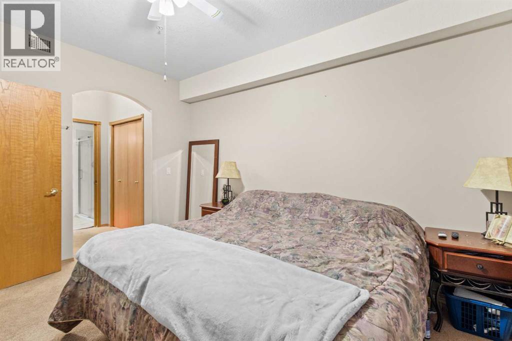 Listing photo – 305, 5300 48 Street, Red Deer
