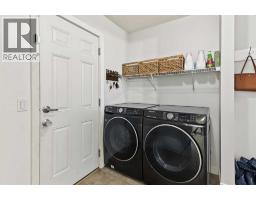 26 Drake Landing  Ne, Okotoks, AB T1S0B9 Photo 14