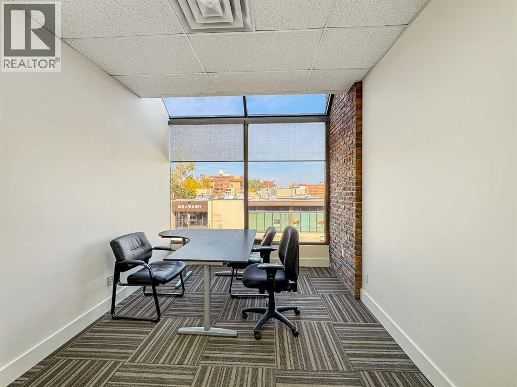 218, 1217 Centre Street NW, Calgary — photo 3