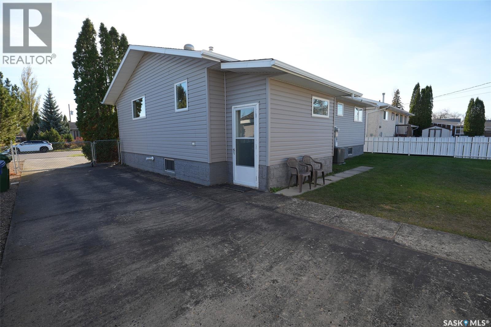 52 20th STREET, Battleford — photo 33