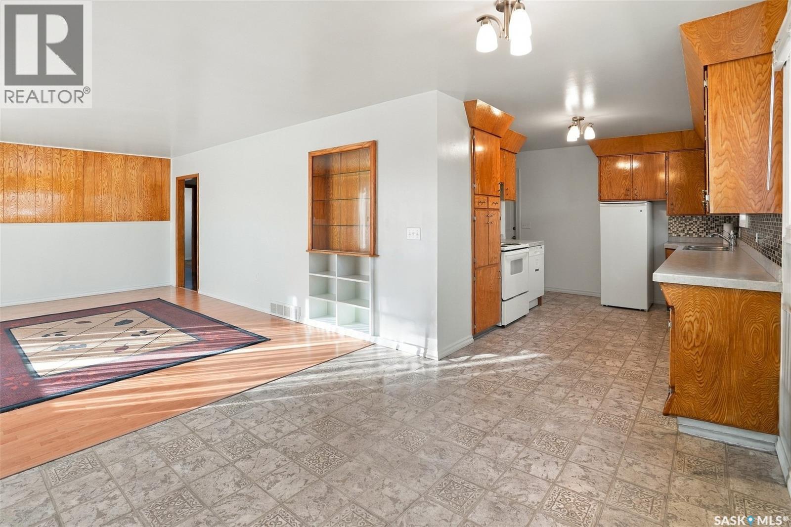 52 20th STREET, Battleford — photo 4
