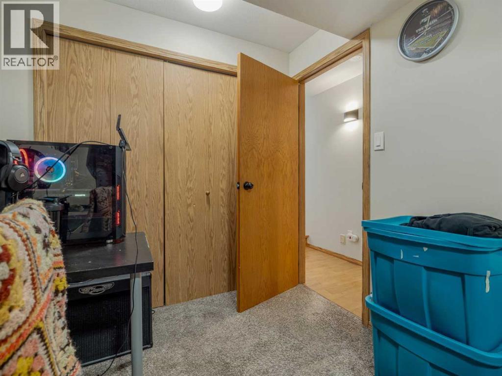 55 Assiniboia Road W, Lethbridge — photo 34