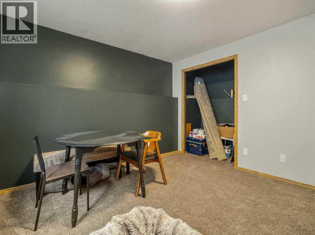 55 Assiniboia Road W, photo 37 of 50