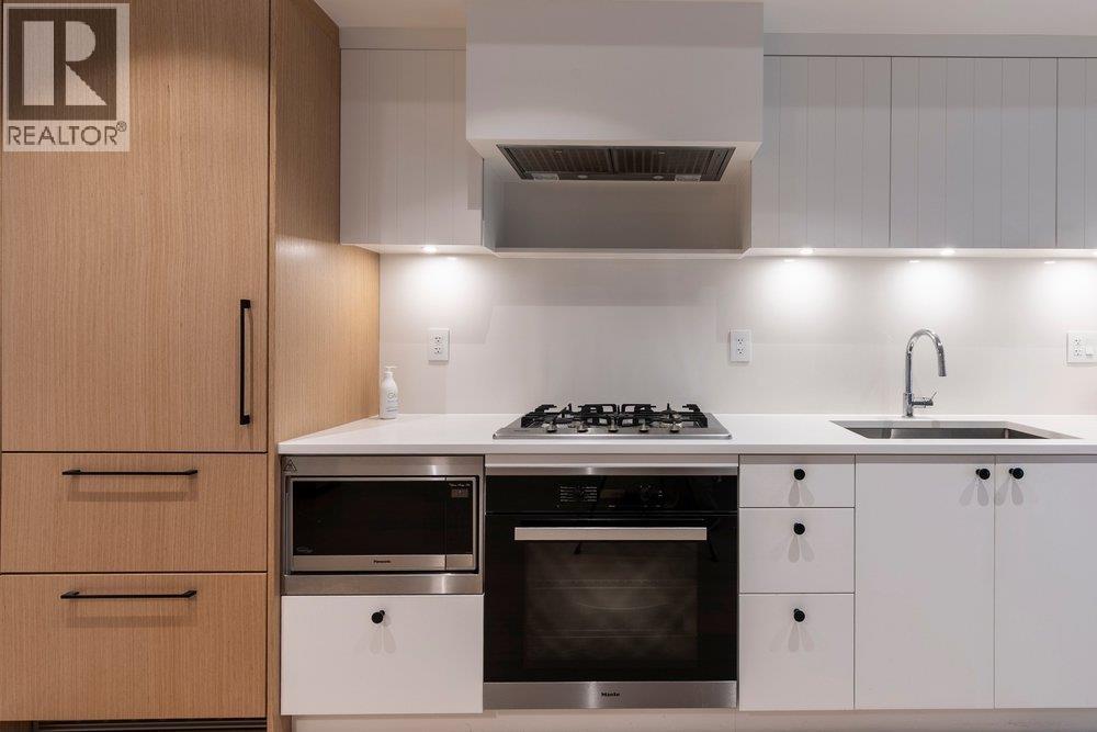 24 94 W King Edward Avenue, Vancouver — photo 12