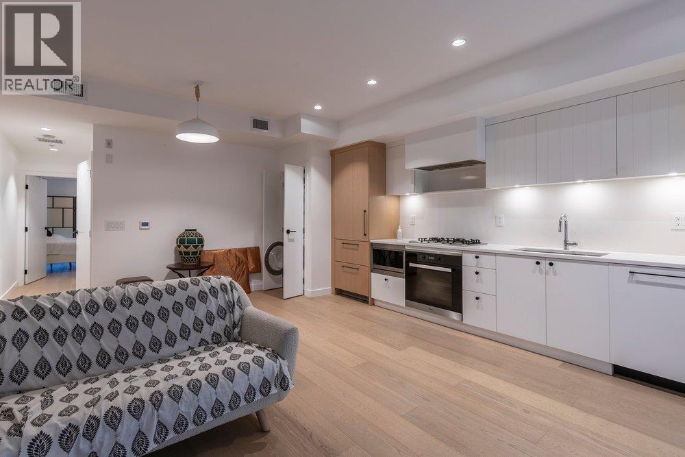 24 94 W King Edward Avenue, Vancouver — photo 10