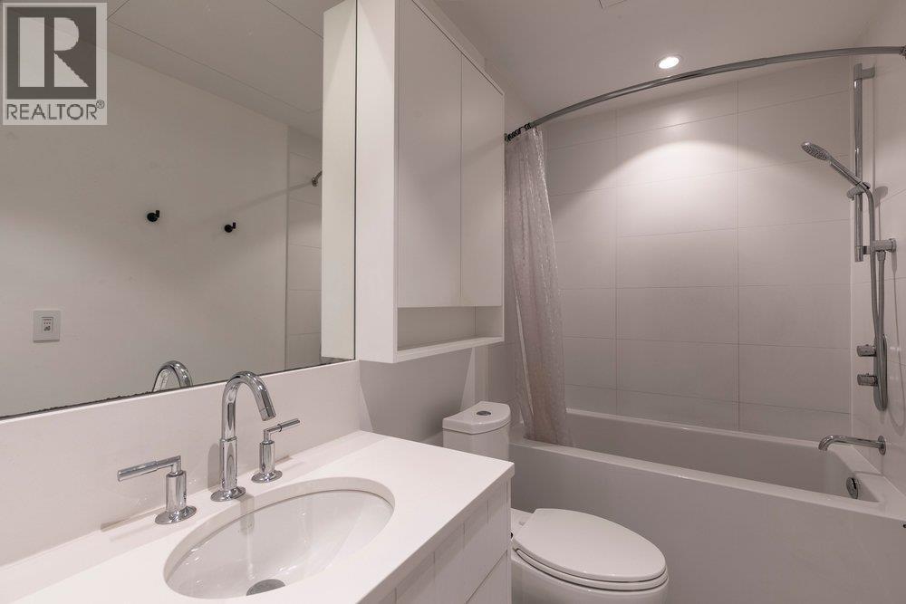 24 94 W King Edward Avenue, Vancouver — photo 18