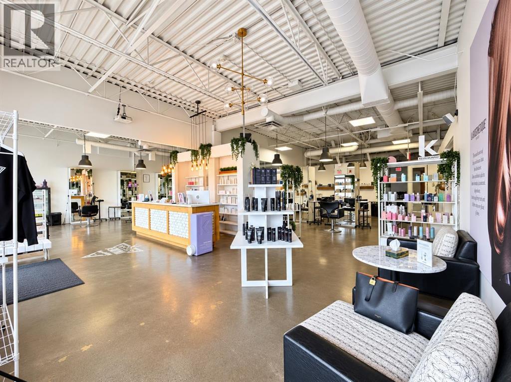 2, 1217 Centre Street NW, Calgary