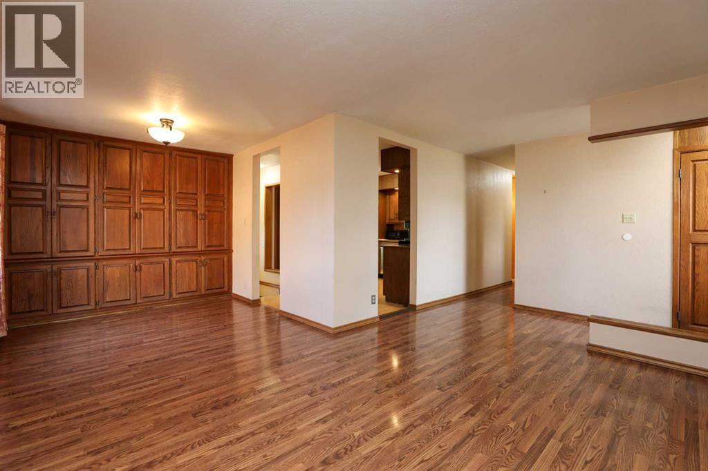 739 23 Street N, Lethbridge — photo 9