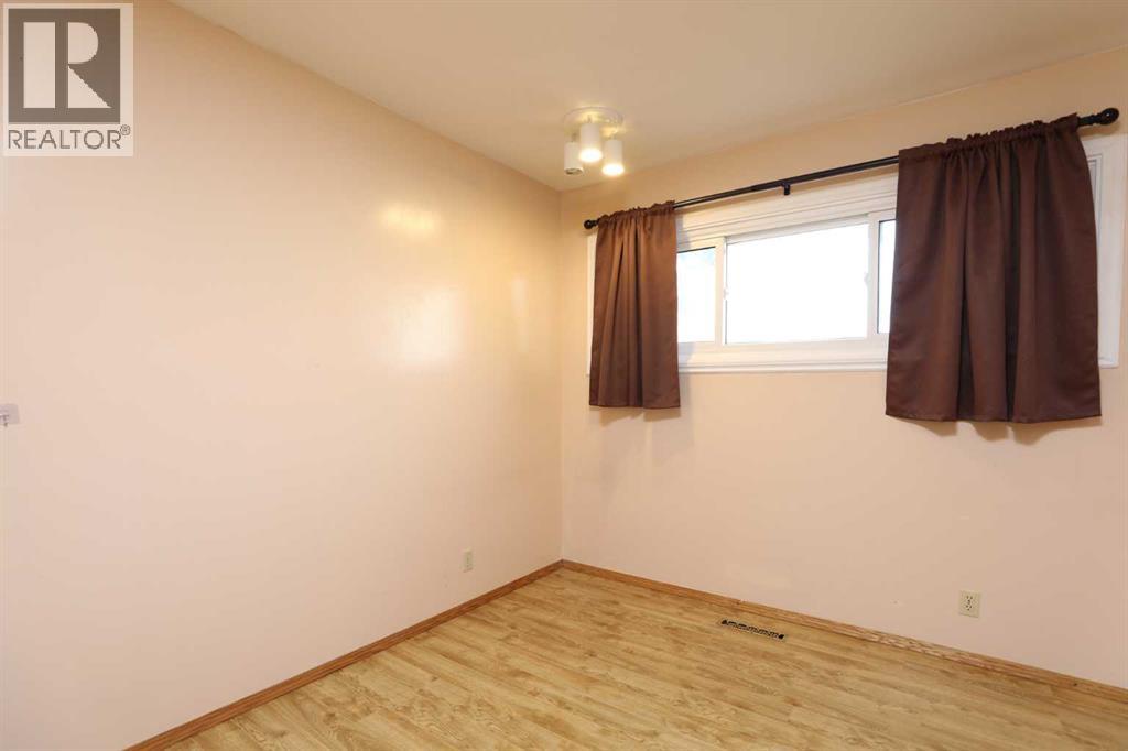 739 23 Street N, Lethbridge — photo 18
