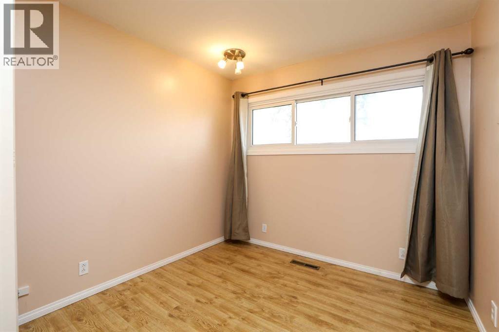 739 23 Street N, Lethbridge — photo 21