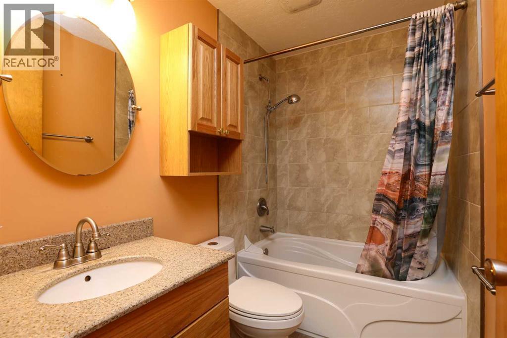 739 23 Street N, Lethbridge — photo 20