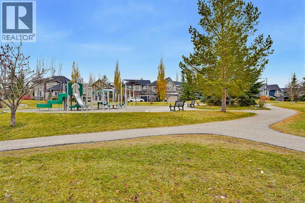 36 Evergreen Square SW photo 43