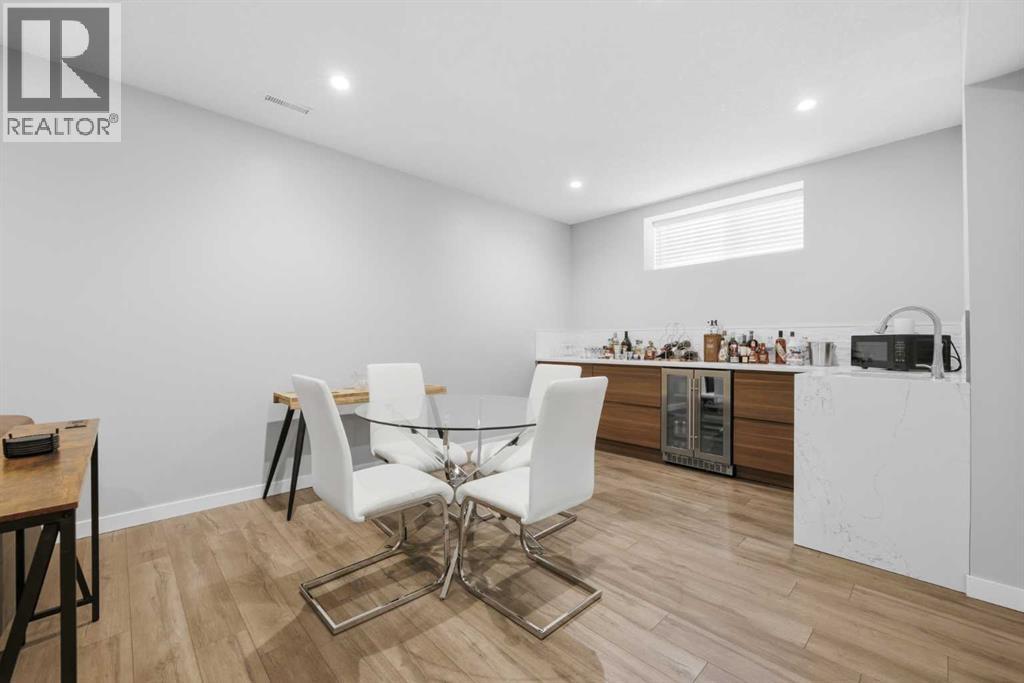 121 Springmere Grove, photo 34 of 41