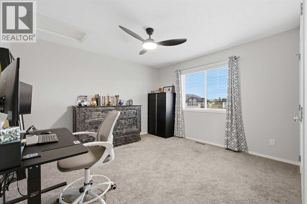 121 Springmere Grove, photo 27 of 41