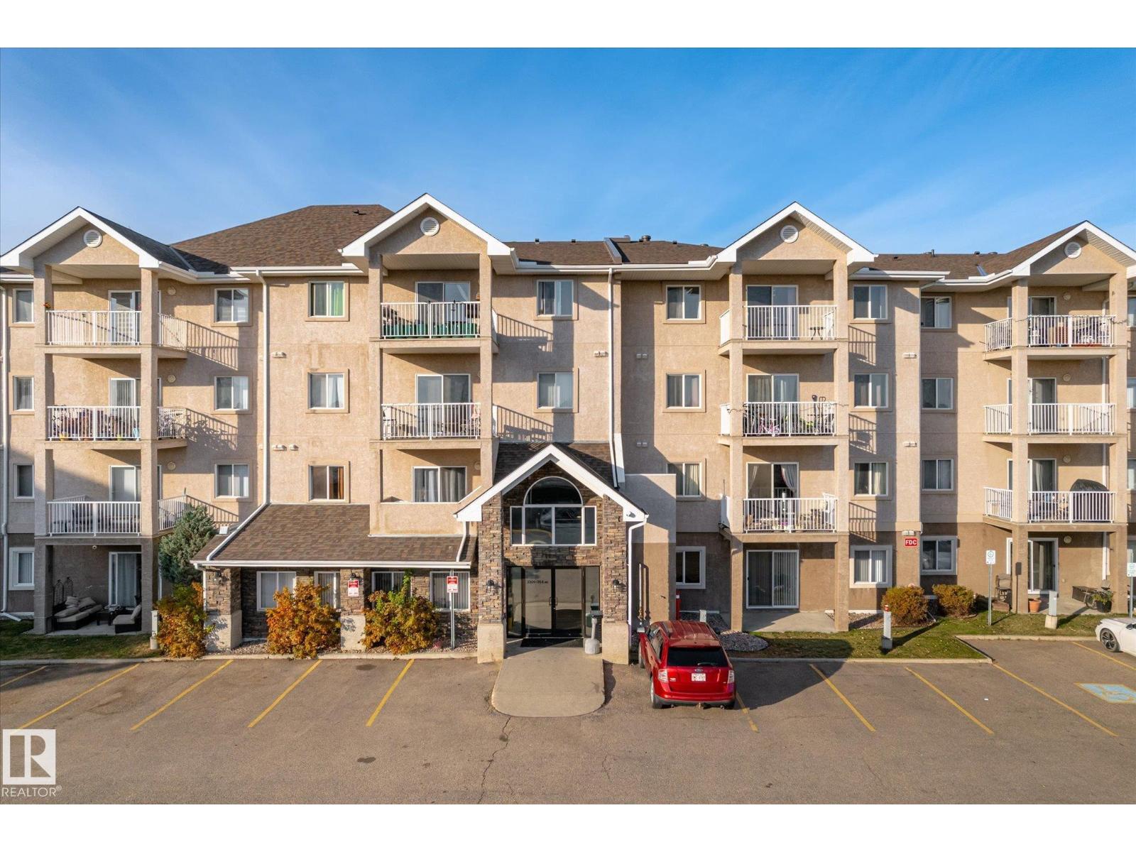 #305 2305 35A AV NW, Edmonton, Alberta, T6T1Z2