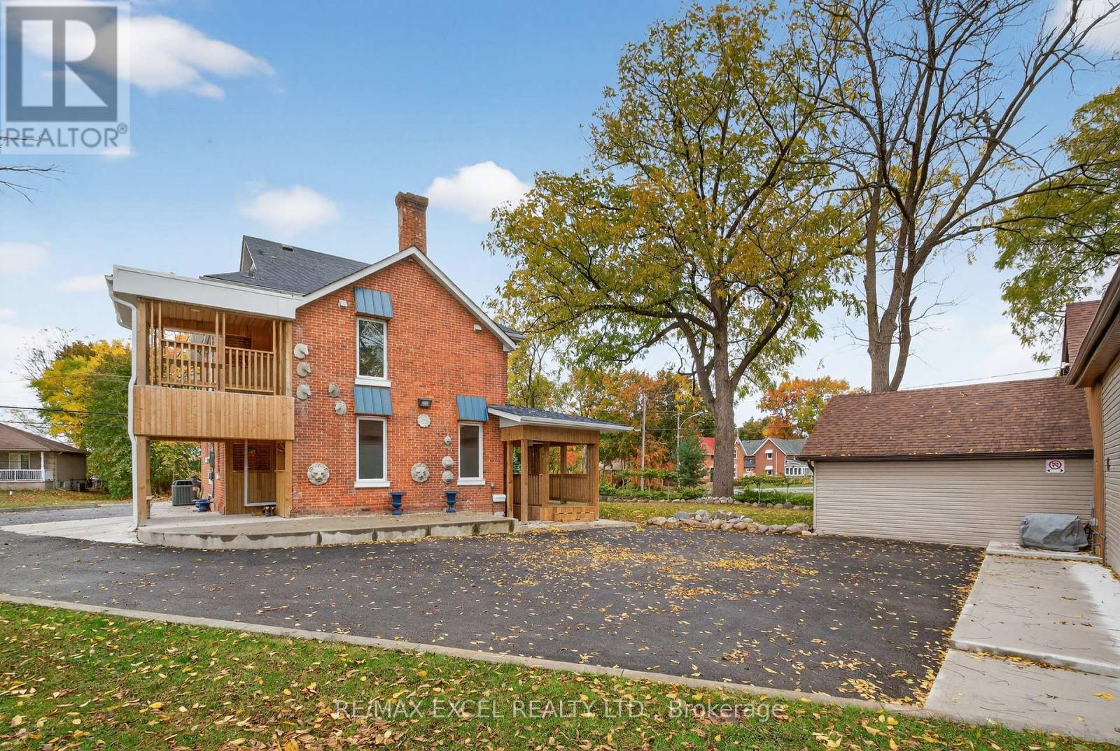 9 The Queensway N, Georgina, ON photo 44