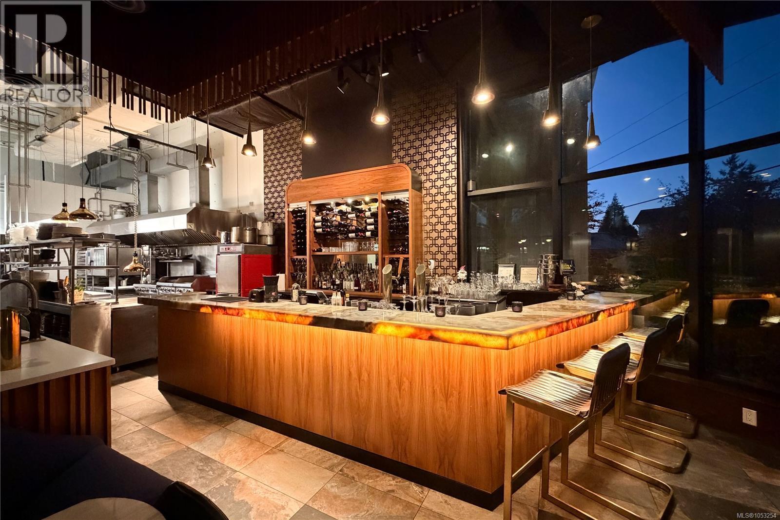  2296 Cadboro Bay Road, Oak Bay