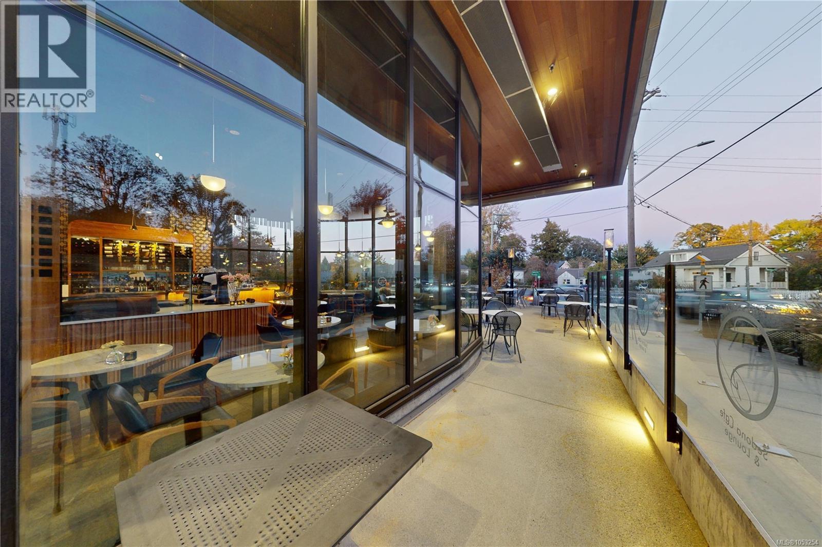  2296 Cadboro Bay Road, Oak Bay