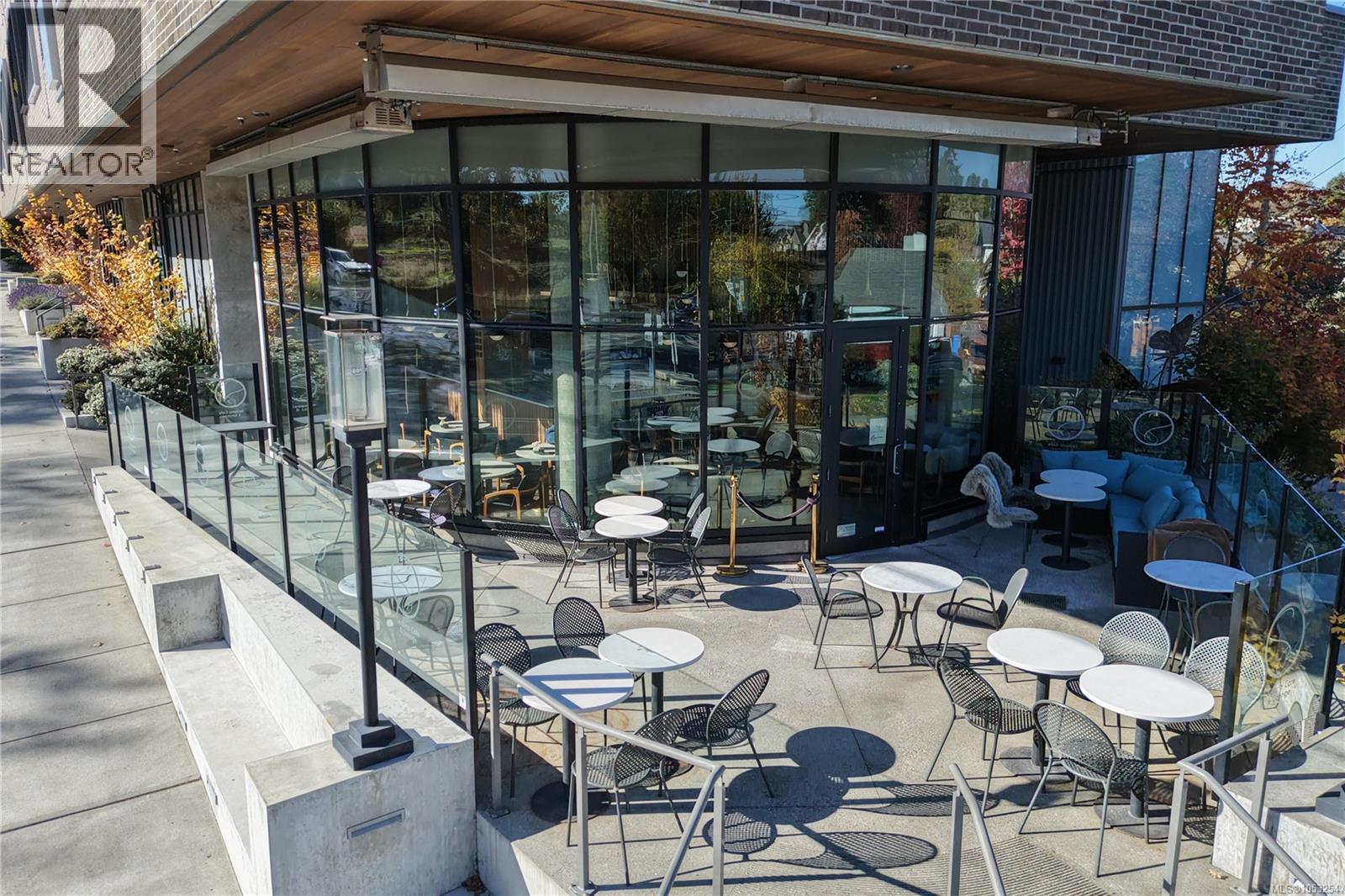  2296 Cadboro Bay Road, Oak Bay