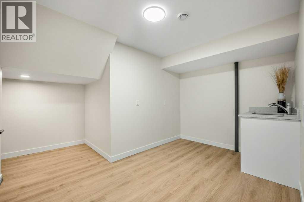 7 Canna Bay SW, Calgary — photo 32