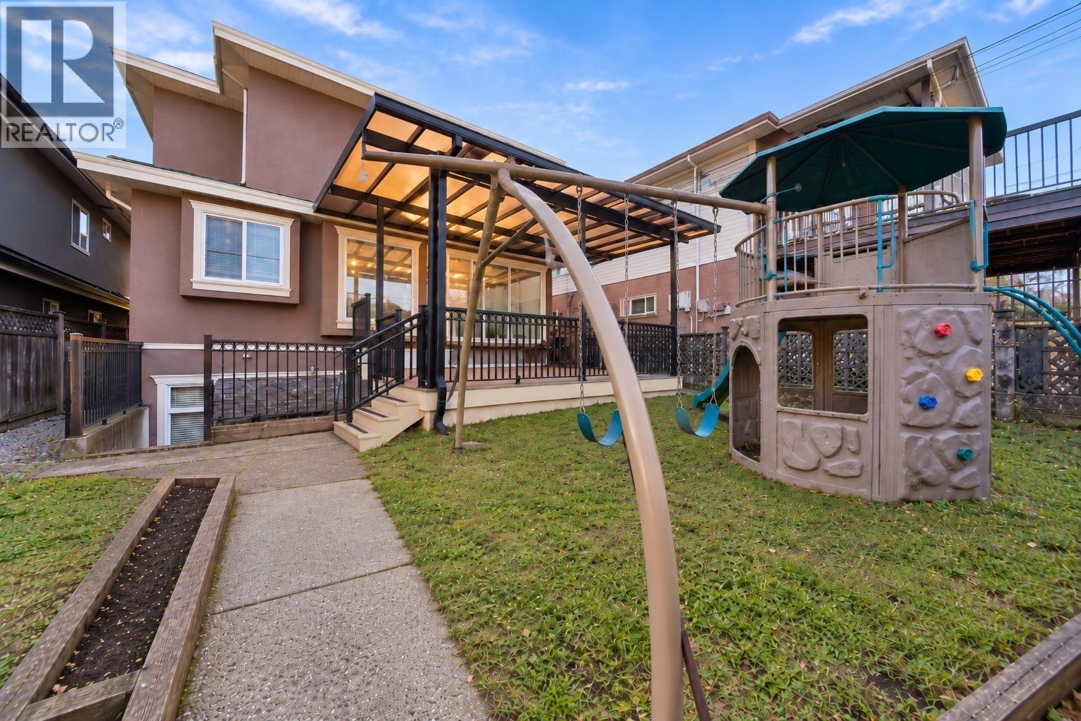 4205 Atlin Street, Vancouver — photo 28