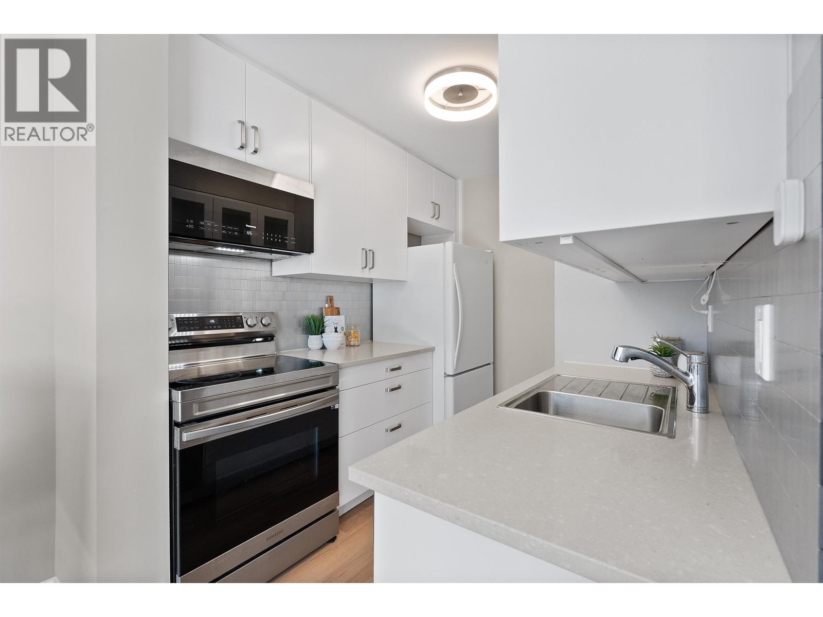 706 6759 Willingdon Avenue, Burnaby — photo 8