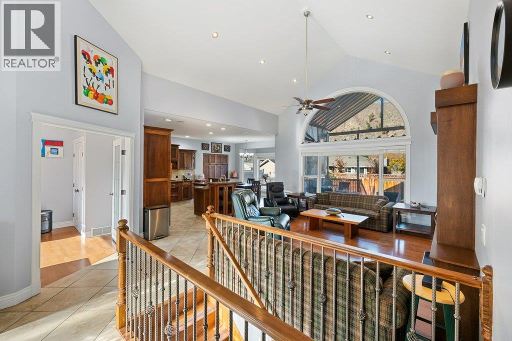 1124 Fairview Road, Oliver