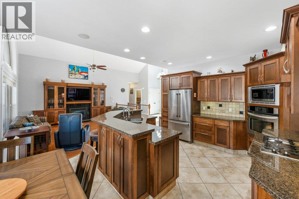 1124 Fairview Road, Oliver