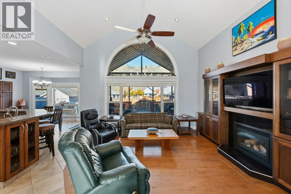 1124 Fairview Road, Oliver