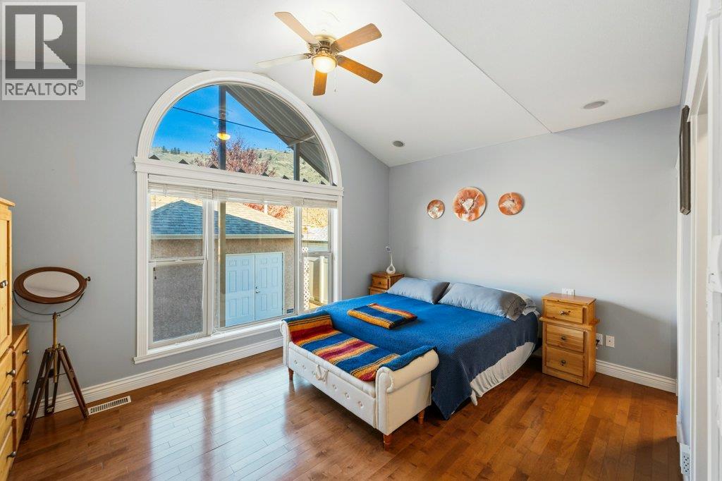 1124 Fairview Road, Oliver