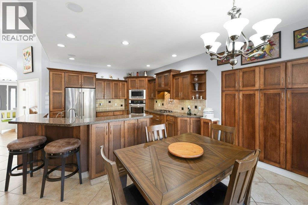 1124 Fairview Road, Oliver