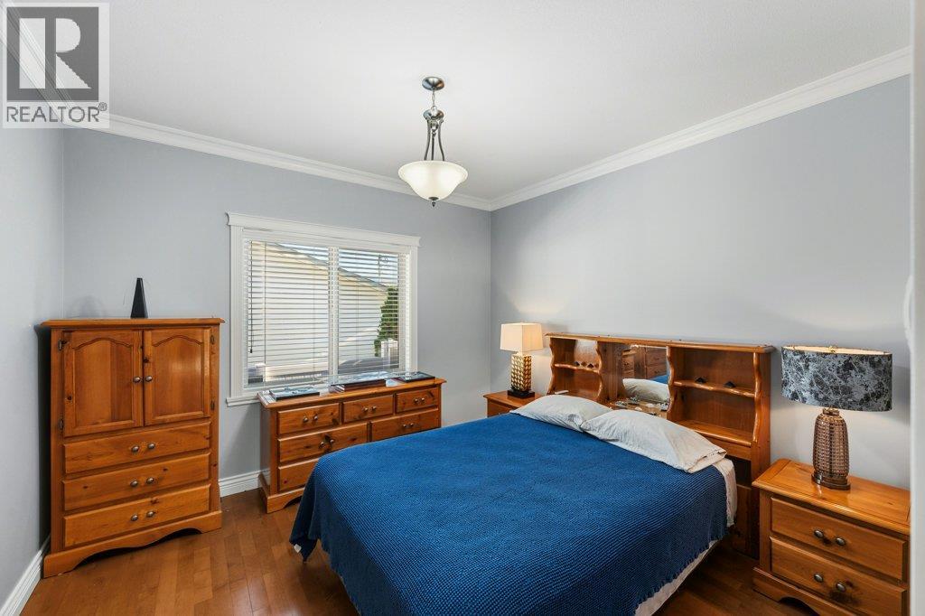 1124 Fairview Road, Oliver