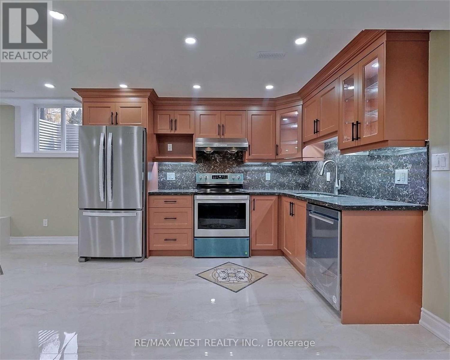 Bsmt- 30 Williamson Drive West, Ajax, ON photo 3