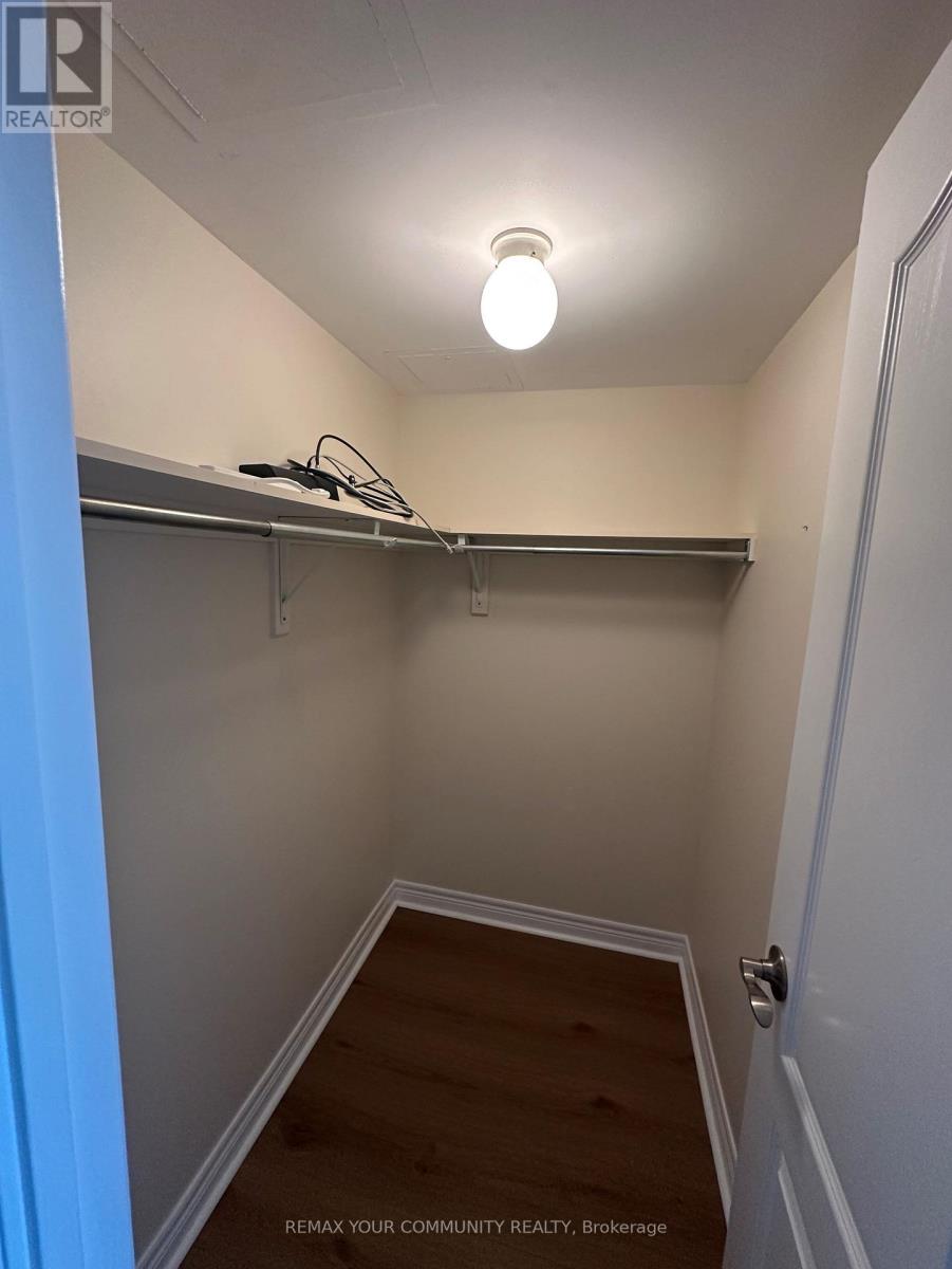 1207 - 50 DISERA DRIVE, Vaughan (Beverley Glen) — photo 6