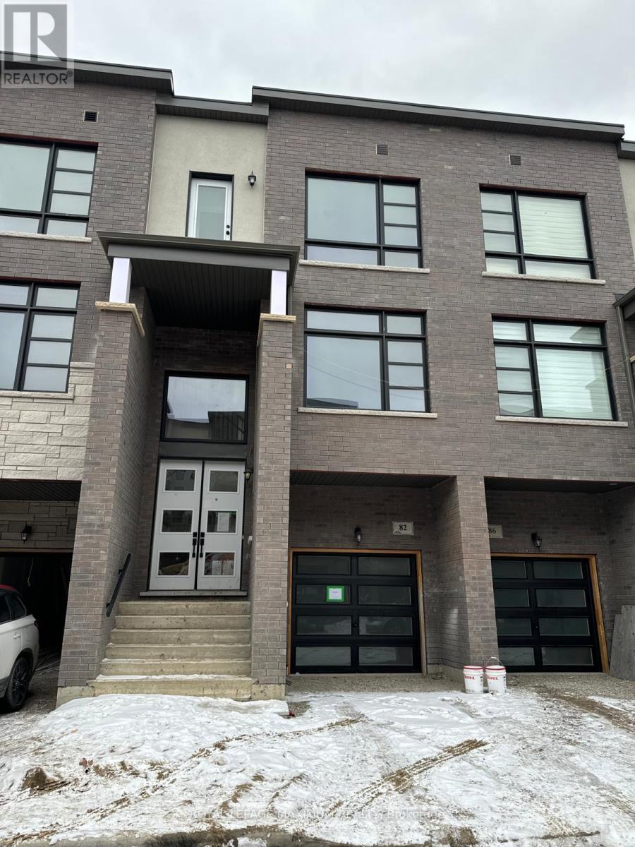 82 PARADOX STREET, Vaughan (Elder Mills)