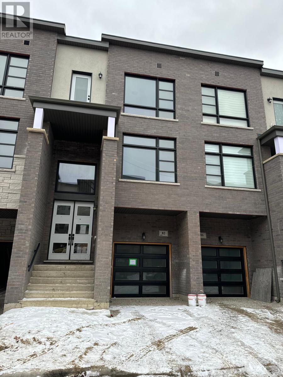 82 PARADOX STREET, Vaughan (Elder Mills) — photo 2